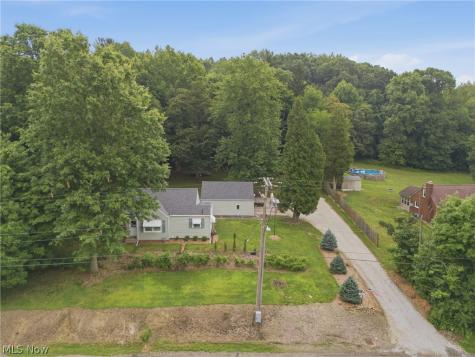 7676 Justus Avenue SW Navarre OH 44662