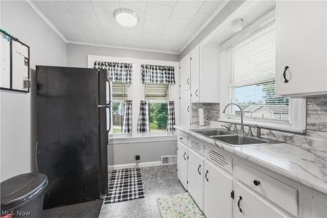 7676 Justus Avenue SW Navarre OH 44662