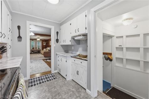 7676 Justus Avenue SW Navarre OH 44662