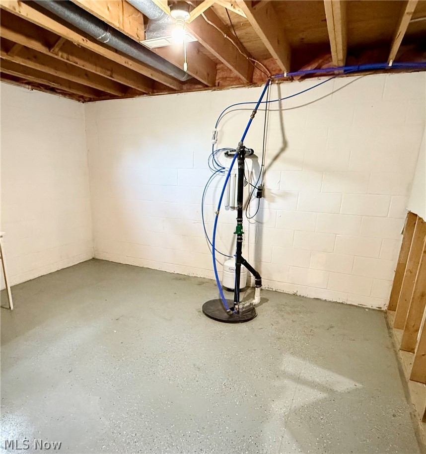 831 N Crestline Street Crestline OH 44827