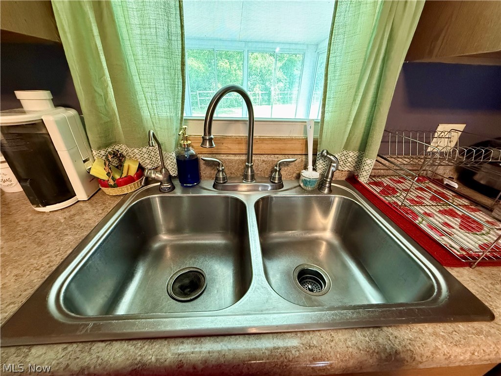 831 N Crestline Street Crestline OH 44827