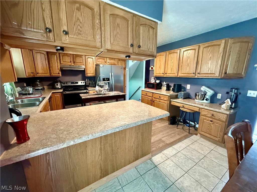 831 N Crestline Street Crestline OH 44827