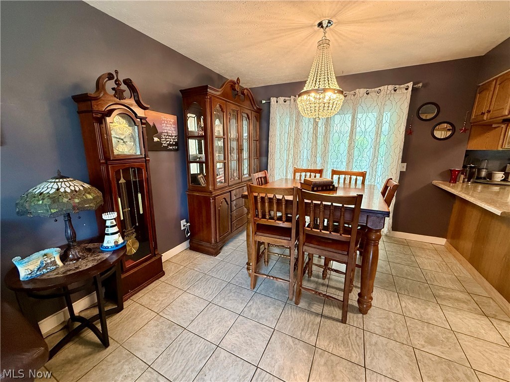 831 N Crestline Street Crestline OH 44827