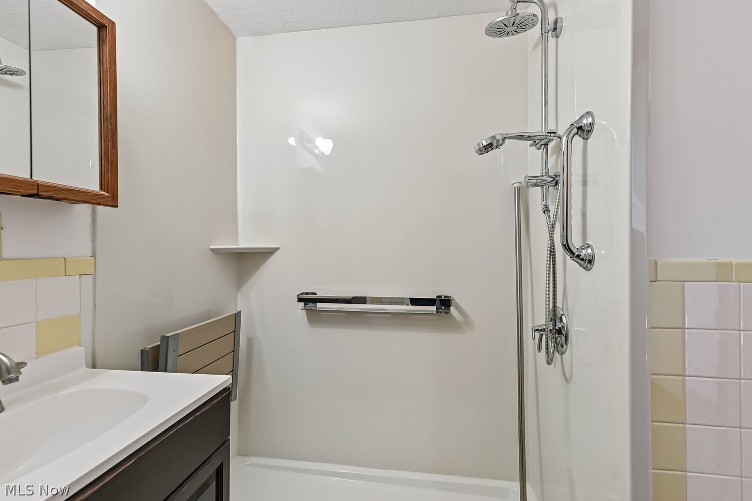 11813 Clinton Road Doylestown OH 44230