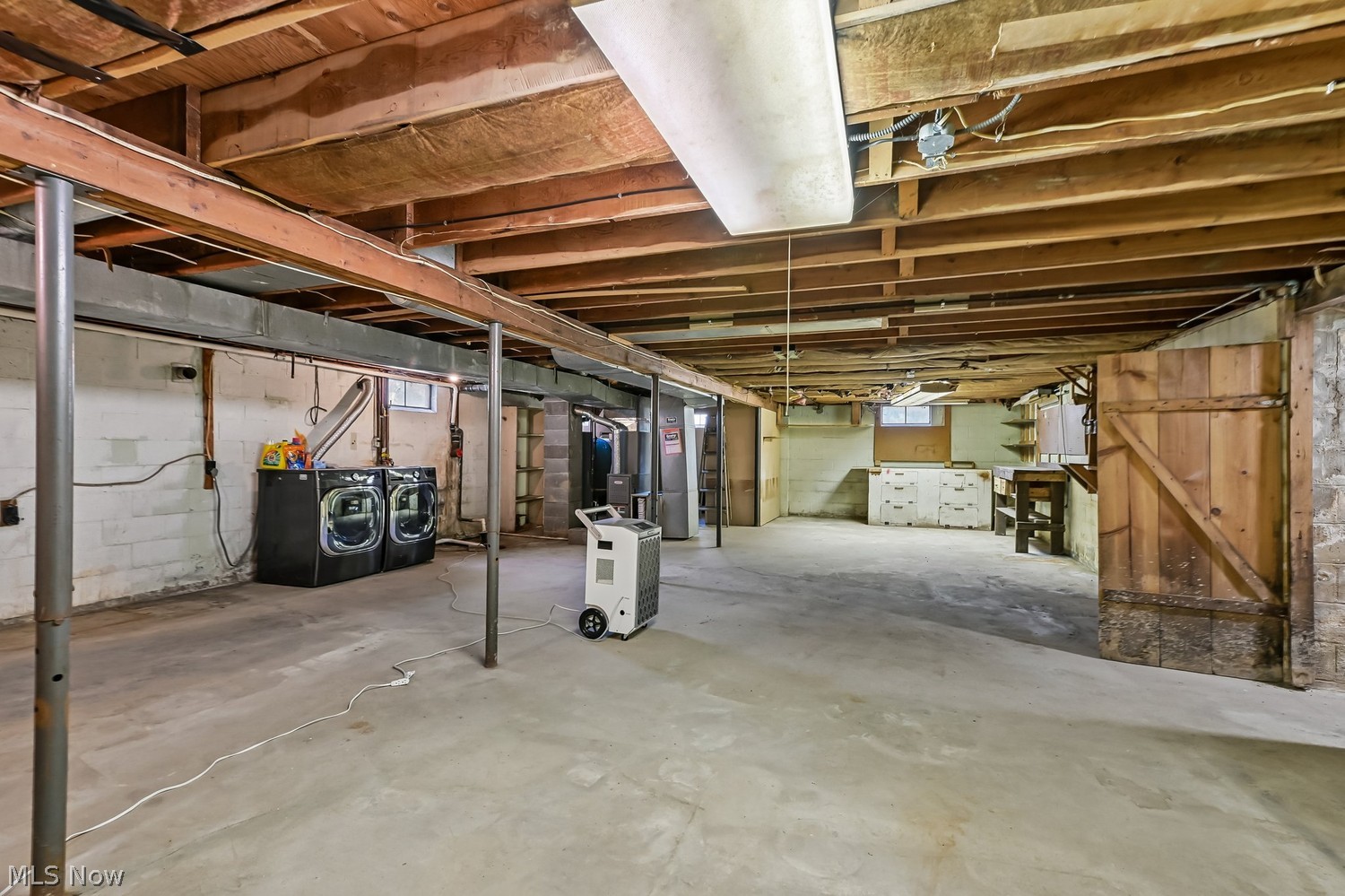11813 Clinton Road Doylestown OH 44230