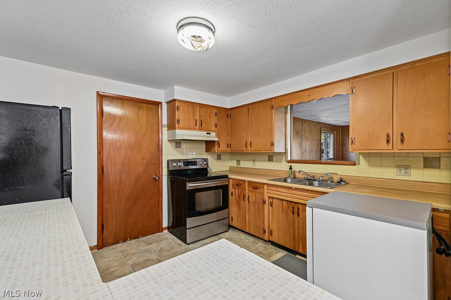 11813 Clinton Road Doylestown OH 44230