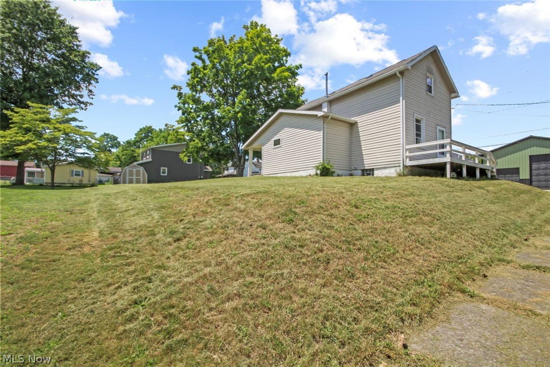 225 Union Street Washingtonville OH 44490
