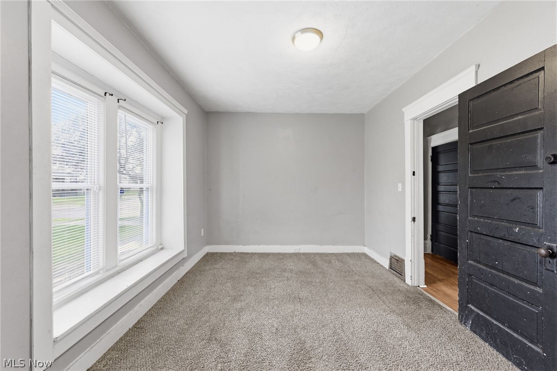 244 Power Street Akron OH 44304