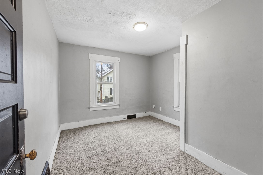 244 Power Street Akron OH 44304
