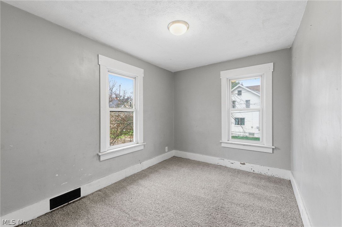 244 Power Street Akron OH 44304