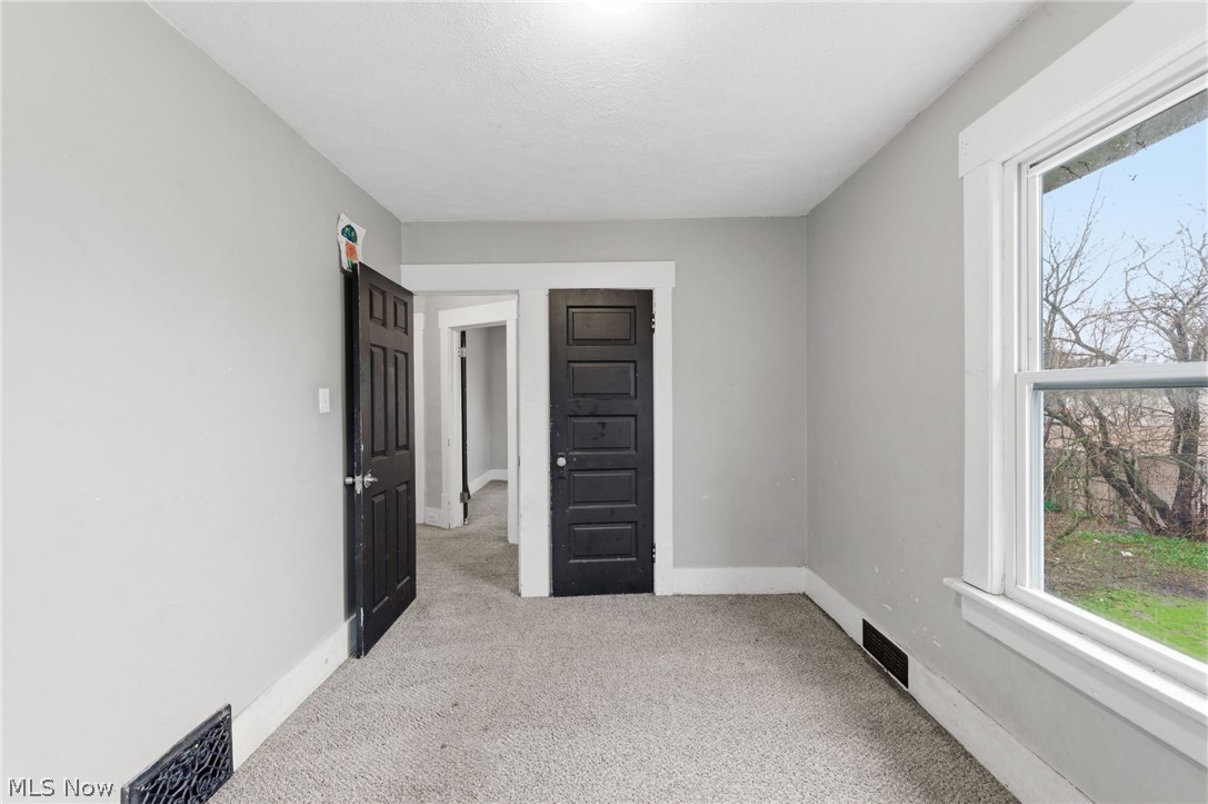 244 Power Street Akron OH 44304