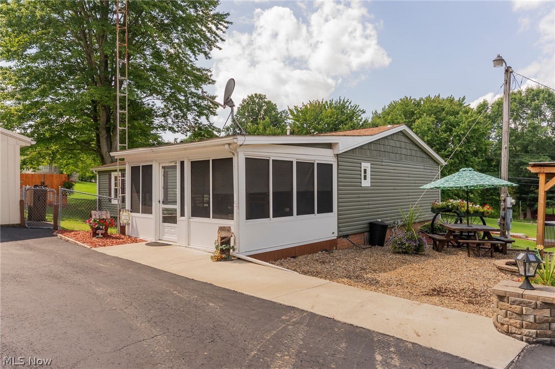 8445 Salem Unity Road Salem OH 44460