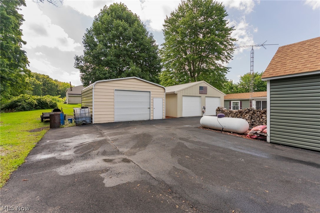 8445 Salem Unity Road Salem OH 44460