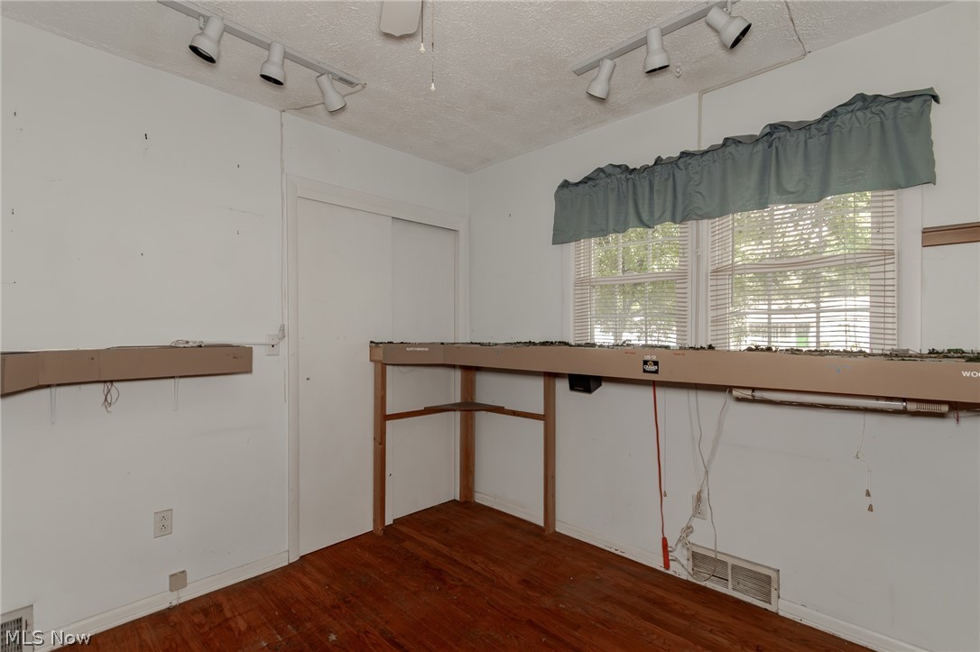 6372 Clearair Drive Mentor OH 44060