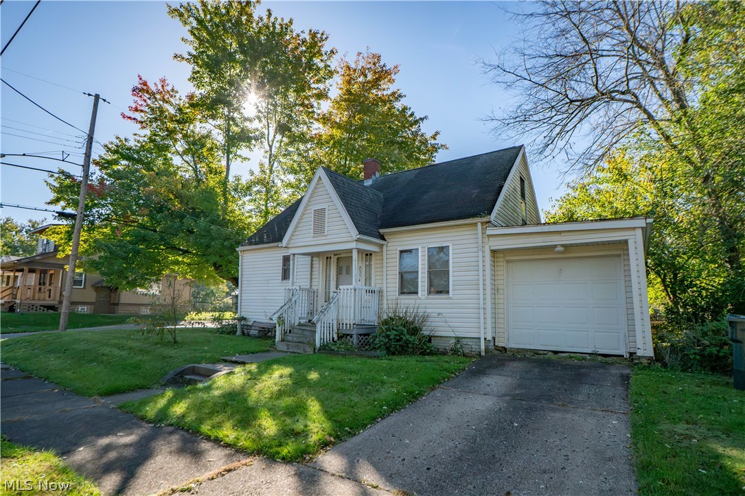 2354 21st Street NE Canton OH 44705
