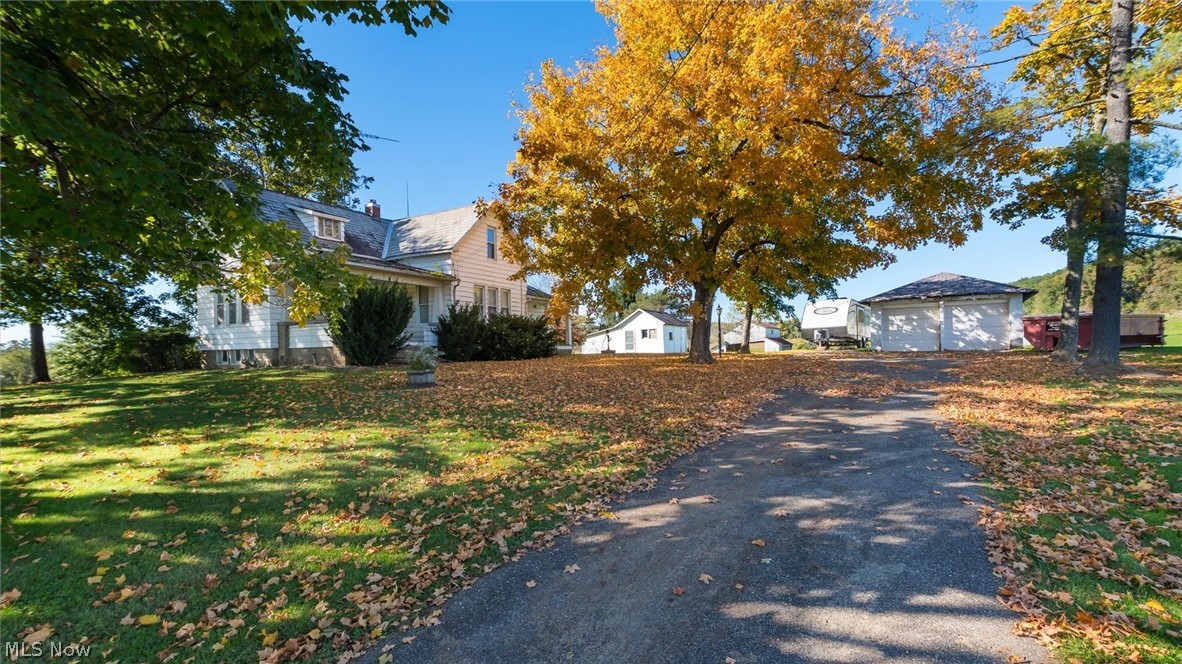 17791 Leatherwood Road Salesville OH 43778