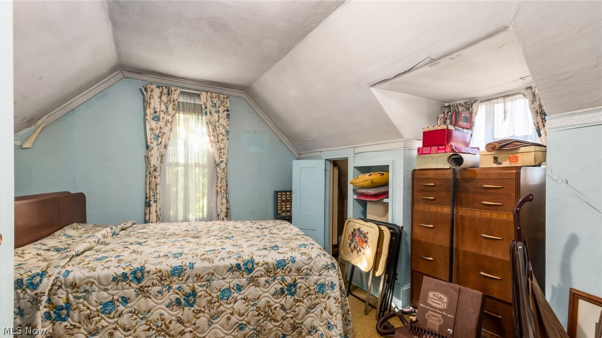 17791 Leatherwood Road Salesville OH 43778