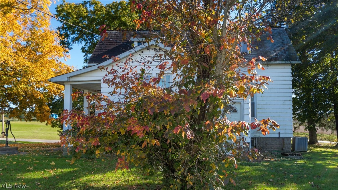 17791 Leatherwood Road Salesville OH 43778