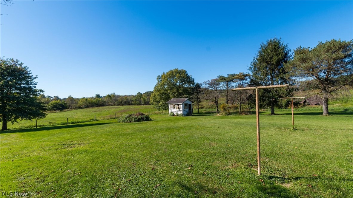 17791 Leatherwood Road Salesville OH 43778