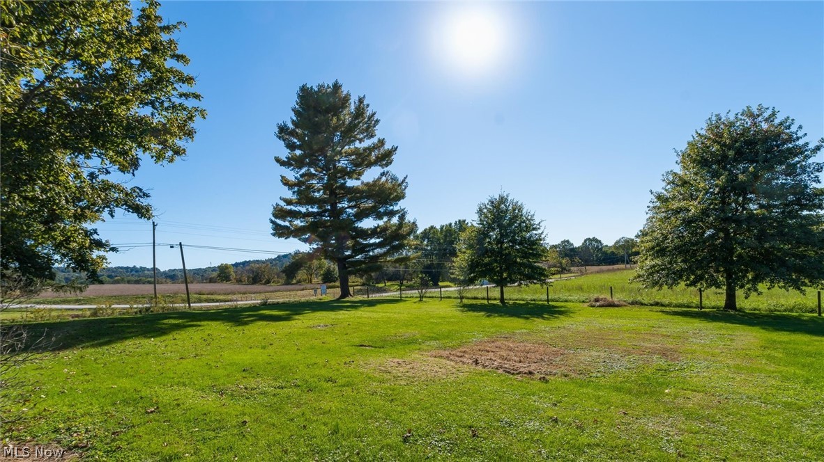 17791 Leatherwood Road Salesville OH 43778