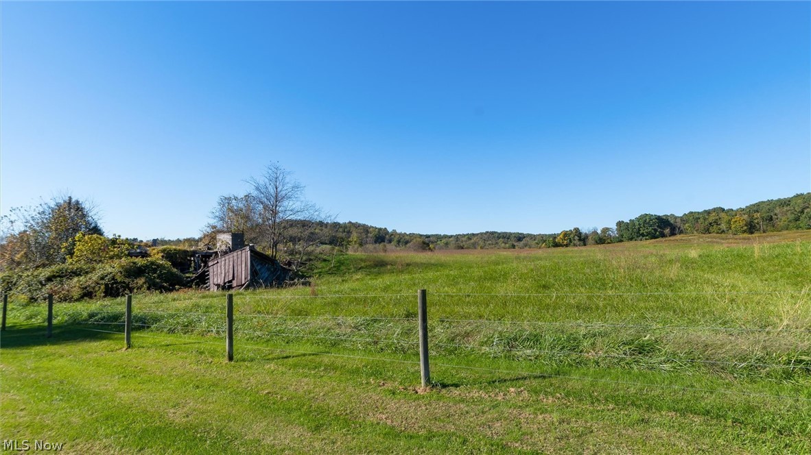 17791 Leatherwood Road Salesville OH 43778