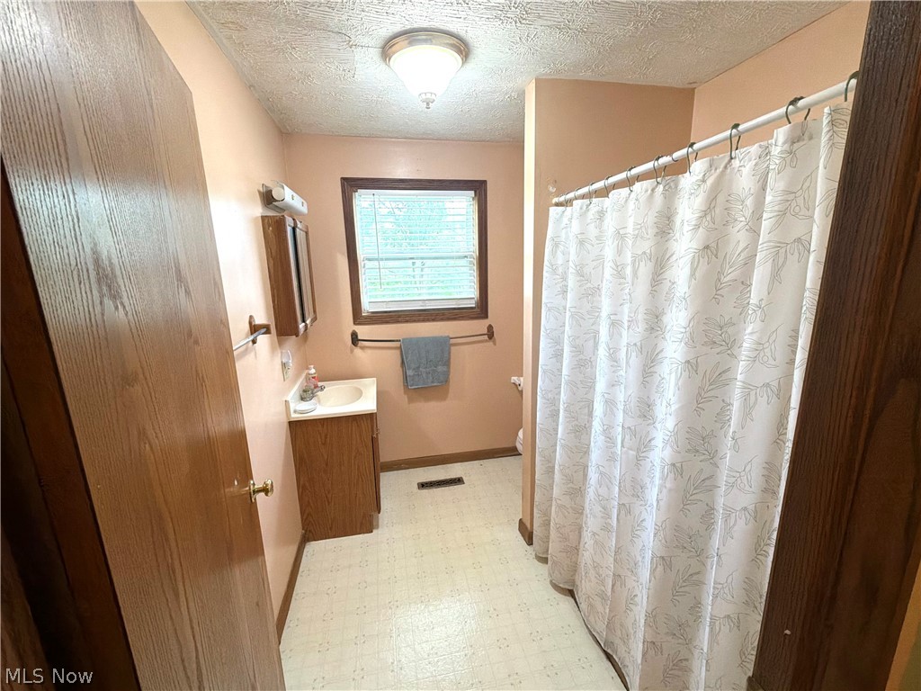 349 Fishers Lane Zanesville OH 43701
