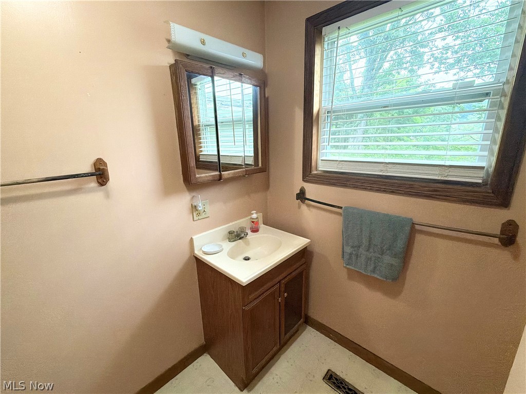 349 Fishers Lane Zanesville OH 43701