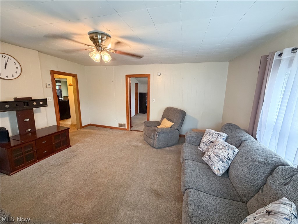 349 Fishers Lane Zanesville OH 43701