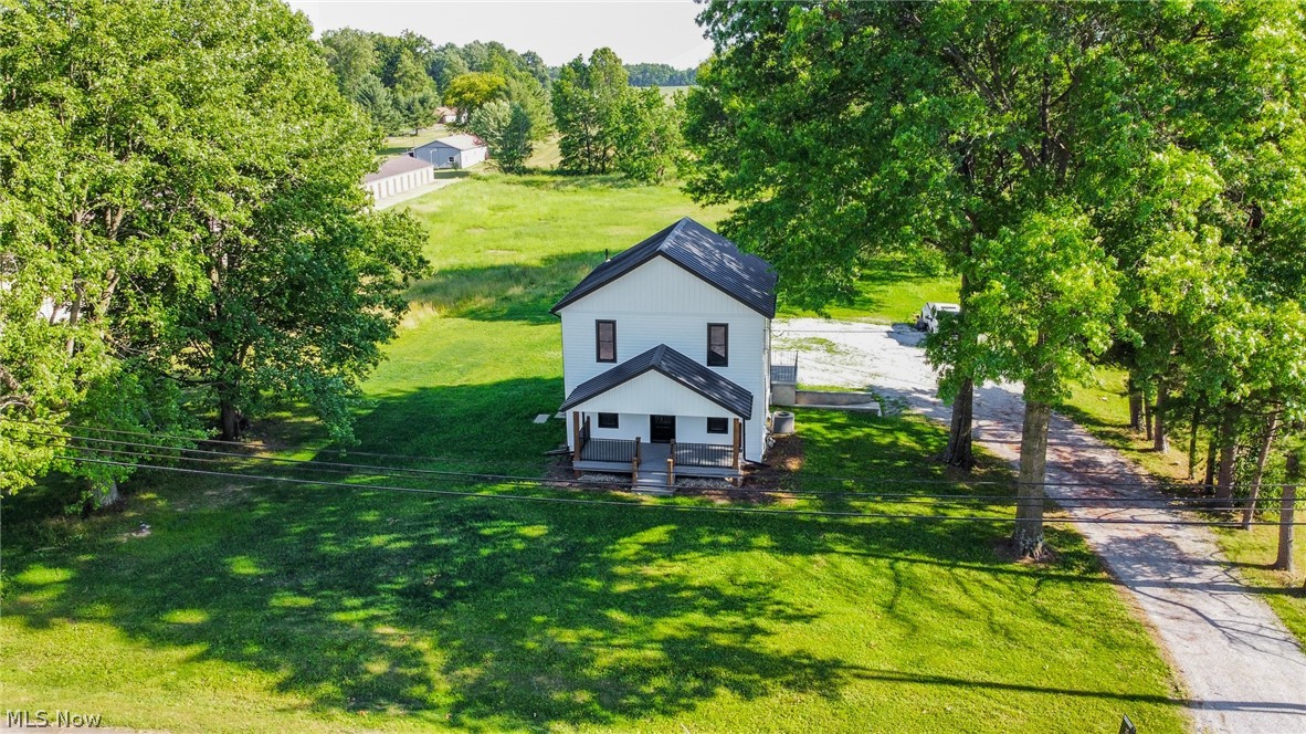 7437 E Lincoln Way Apple Creek OH 44606