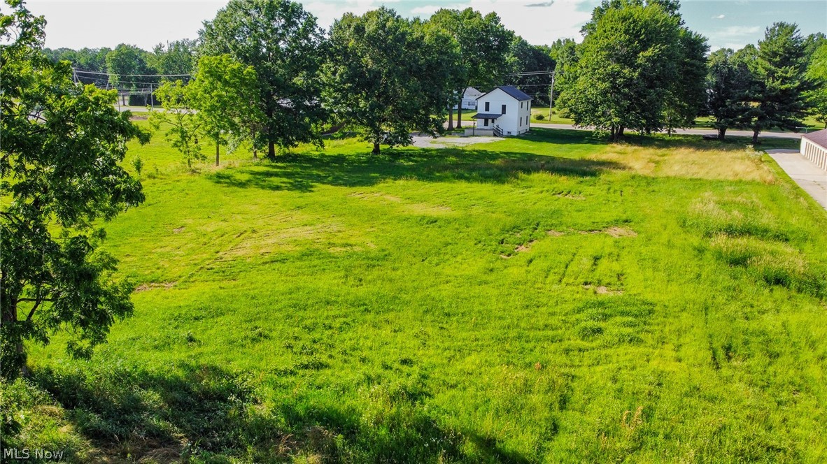 7437 E Lincoln Way Apple Creek OH 44606