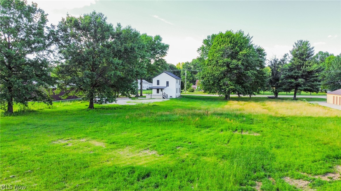 7437 E Lincoln Way Apple Creek OH 44606