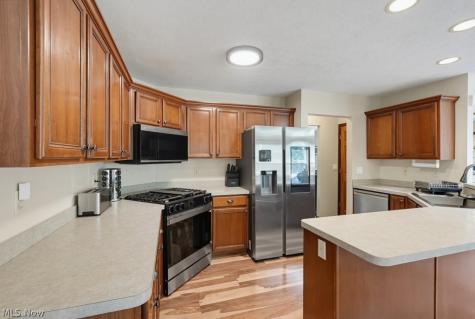 10313 Dayflower Drive Twinsburg OH 44087