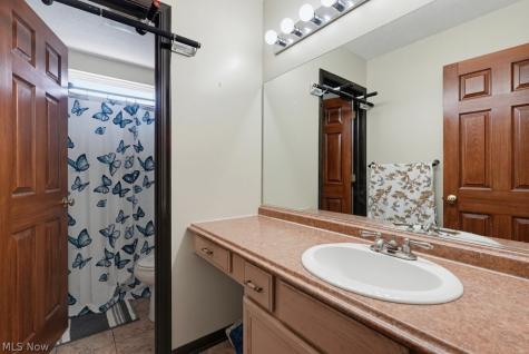 10313 Dayflower Drive Twinsburg OH 44087