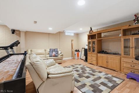 10313 Dayflower Drive Twinsburg OH 44087