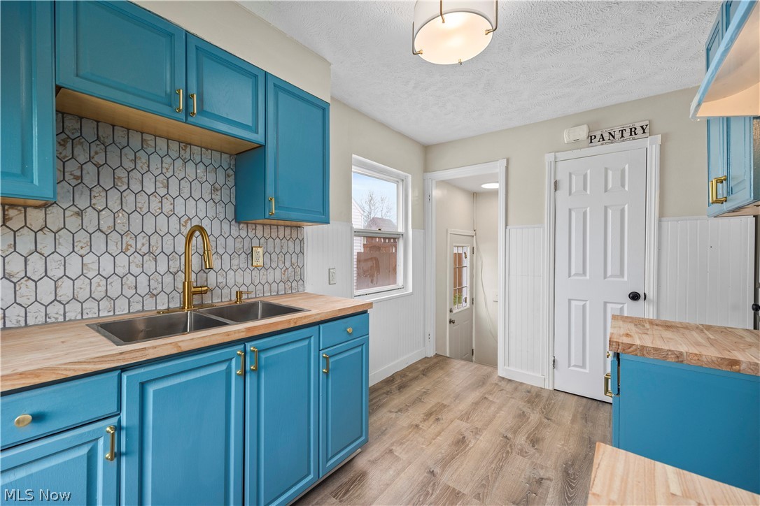 624 Eastern Heights Boulevard Elyria OH 44035