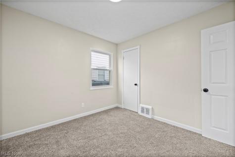 624 Eastern Heights Boulevard Elyria OH 44035
