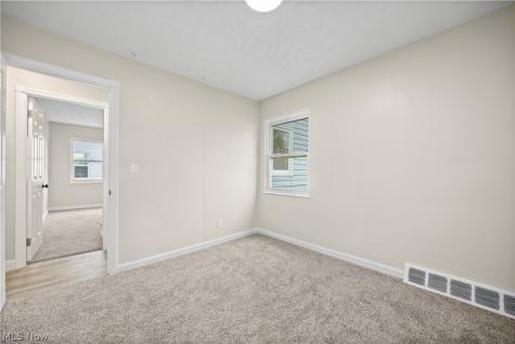 624 Eastern Heights Boulevard Elyria OH 44035