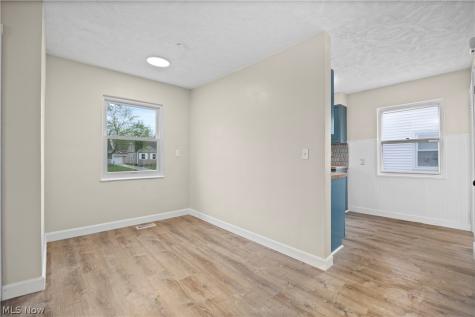 624 Eastern Heights Boulevard Elyria OH 44035