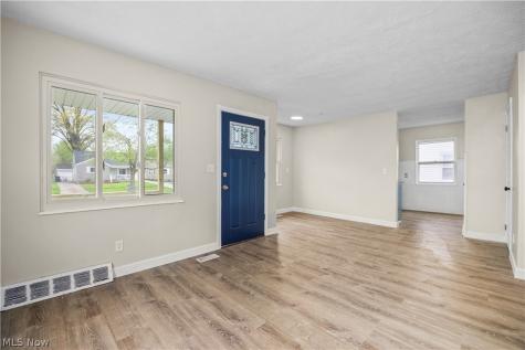 624 Eastern Heights Boulevard Elyria OH 44035