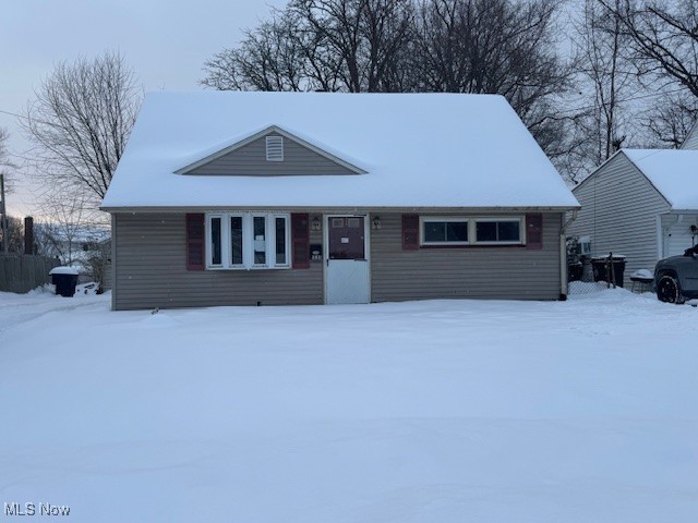 1525 Denison Avenue NW Warren OH 44485