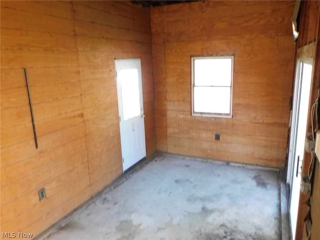 389 Broad Street Conneaut OH 44030
