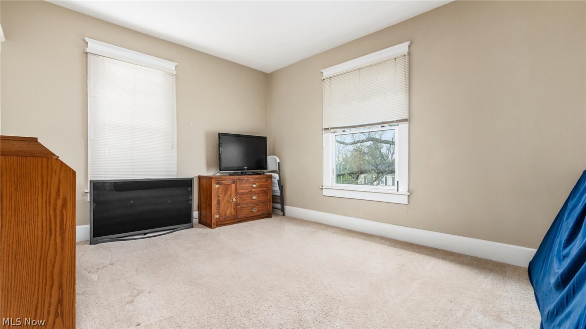 339 Taylor Zanesville OH 43701