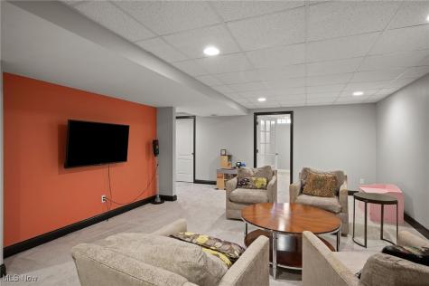 742 Brookside Circle Avon Lake OH 44012