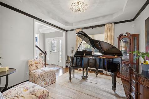 742 Brookside Circle Avon Lake OH 44012