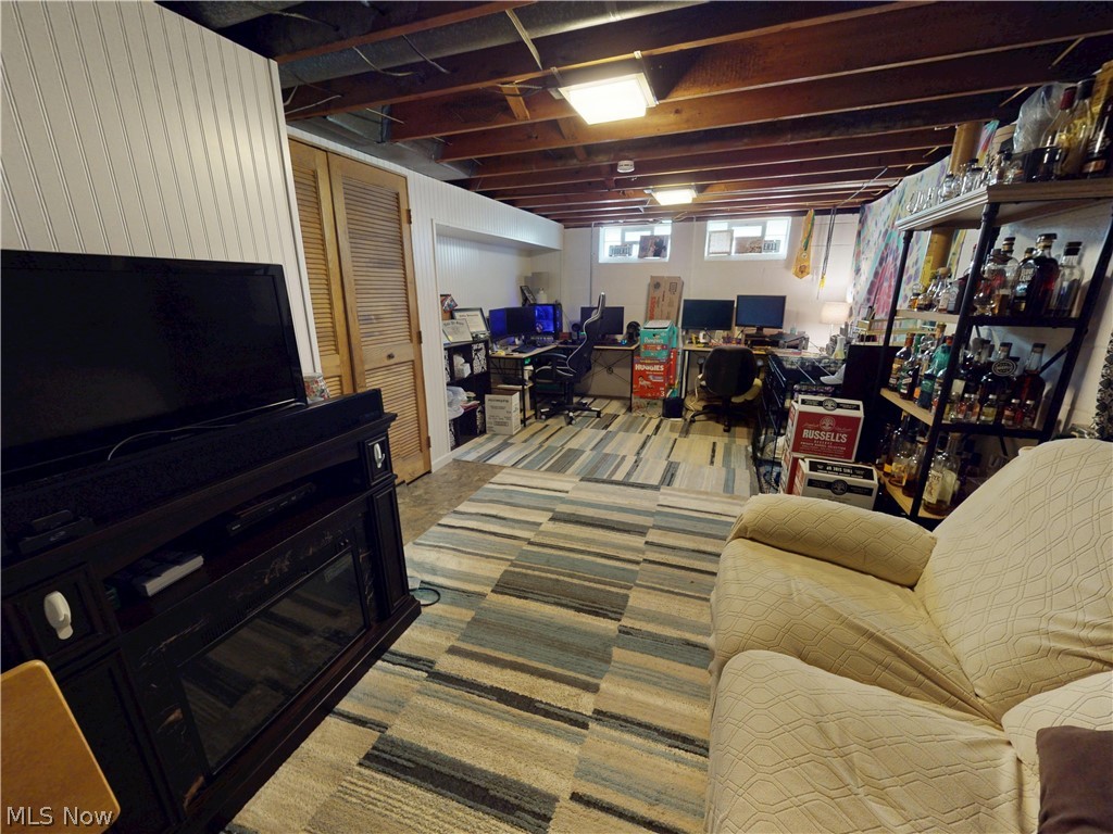 32325 Dickerson Road Willowick OH 44095