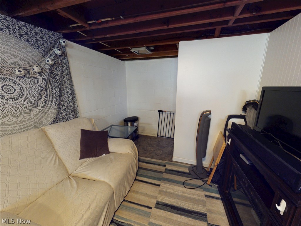 32325 Dickerson Road Willowick OH 44095
