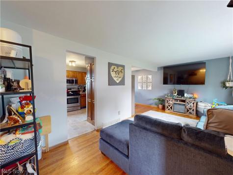 32325 Dickerson Road Willowick OH 44095