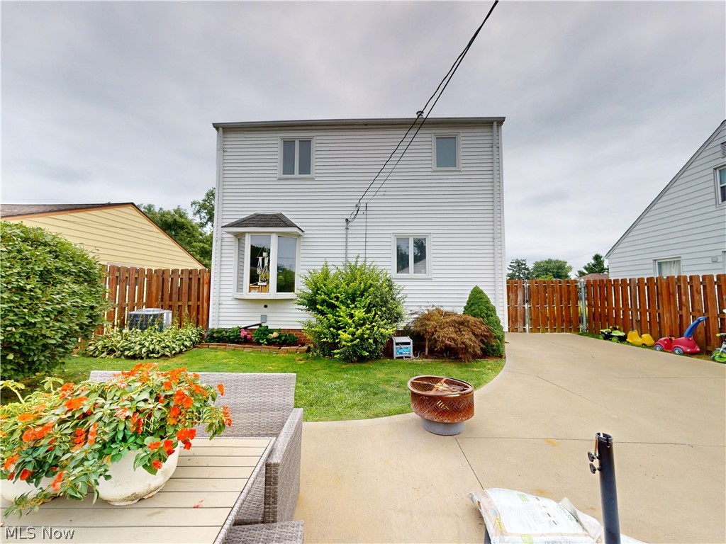 32325 Dickerson Road Willowick OH 44095