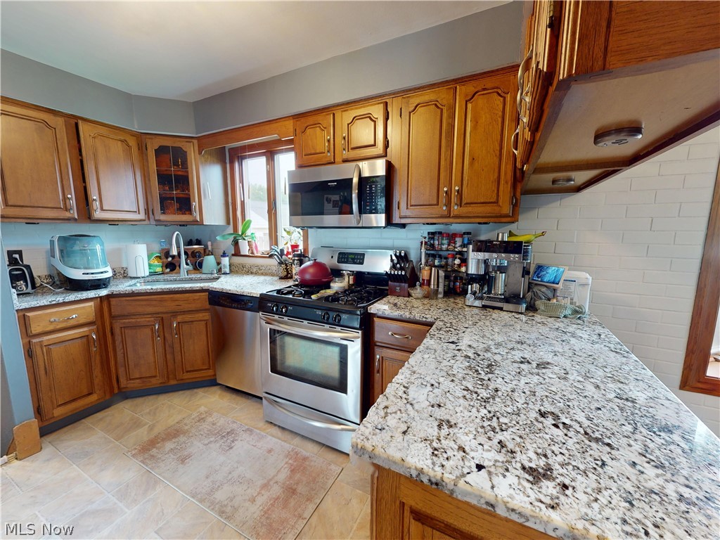 32325 Dickerson Road Willowick OH 44095