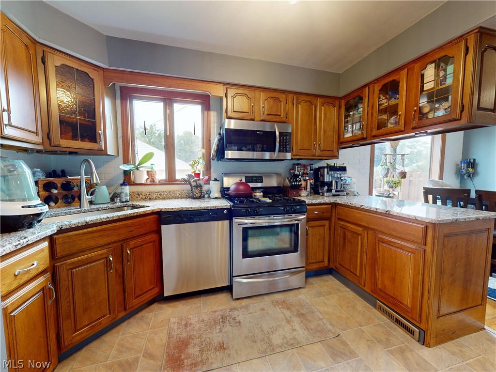 32325 Dickerson Road Willowick OH 44095